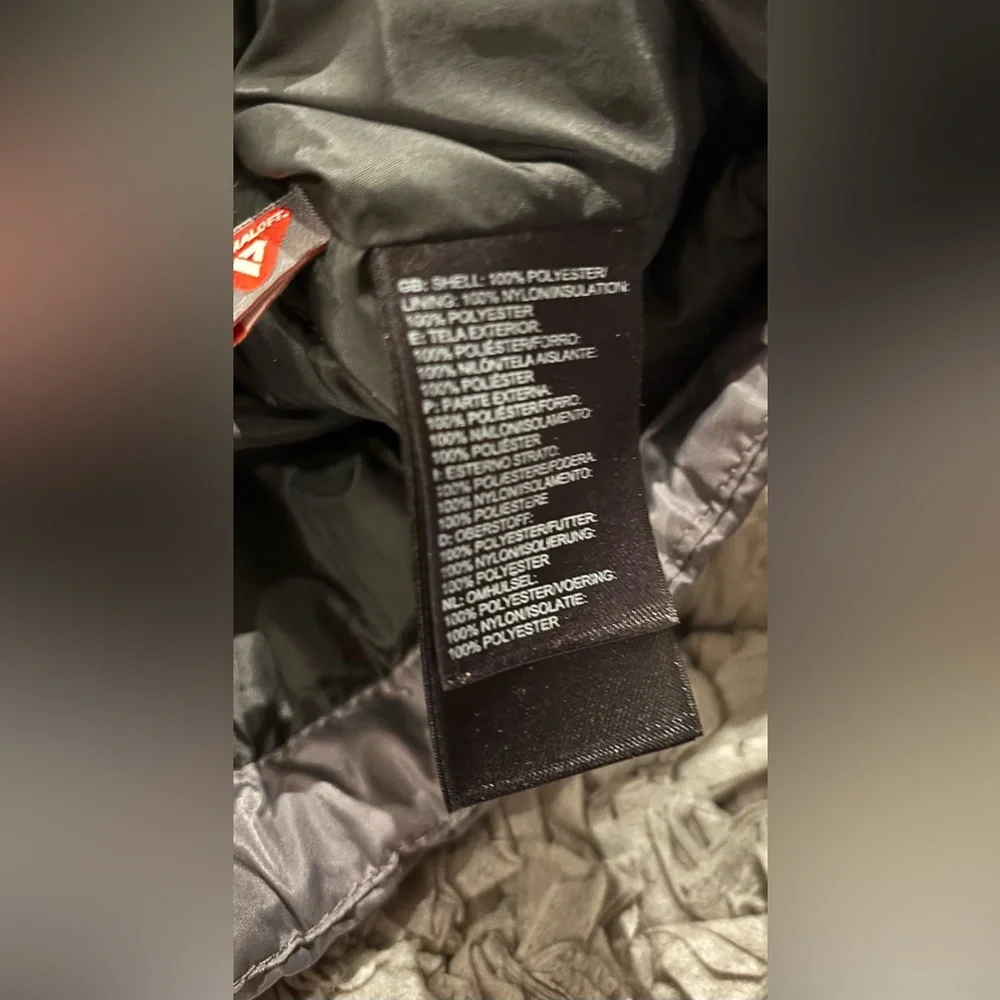 The North Face Men's Silver/Gray Puffer Jacket